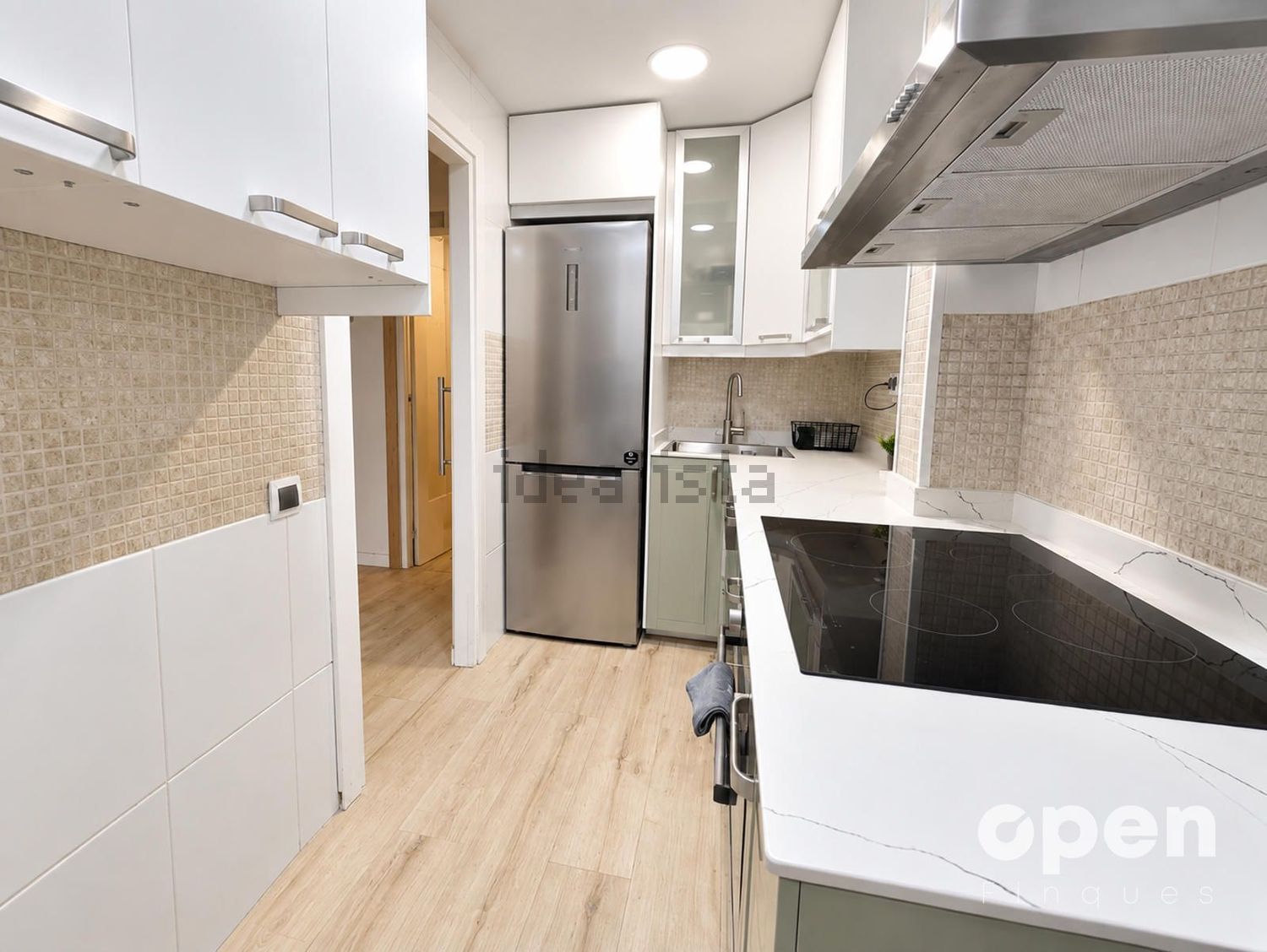 Piso en venta en Avenida de Josep Tarradellas