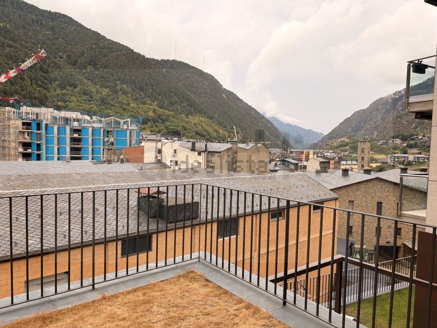 3-bedroom flat for sale in Encamp · 6 of 14