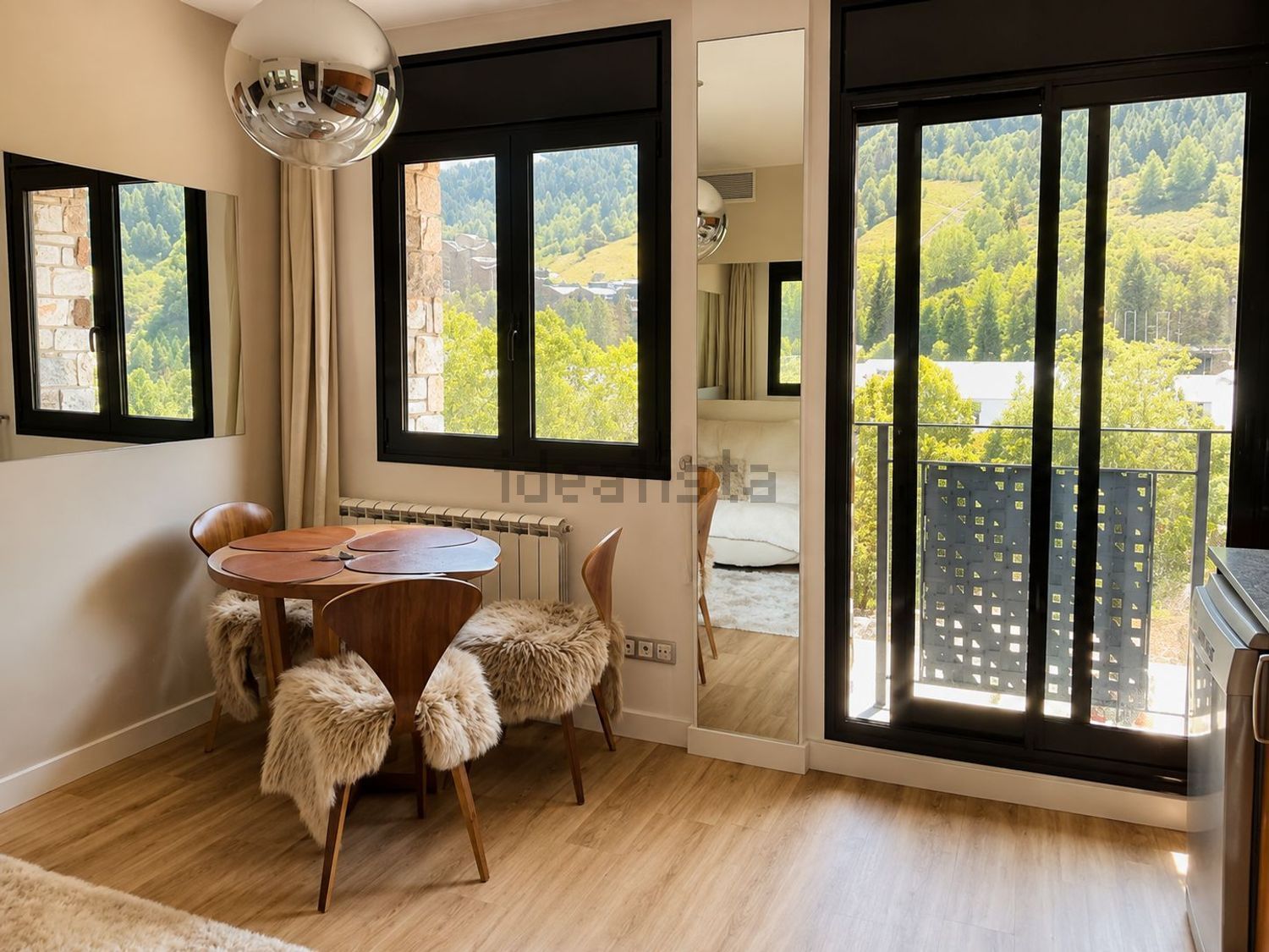 Studio seasonal rent in El Tarter, Canillo · 2 of 12