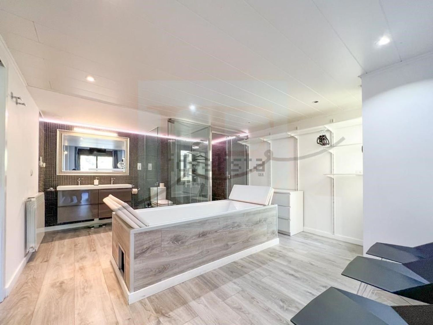 5-bedroom penthouse seasonal rent in L'Aldosa, Canillo · 2 of 9