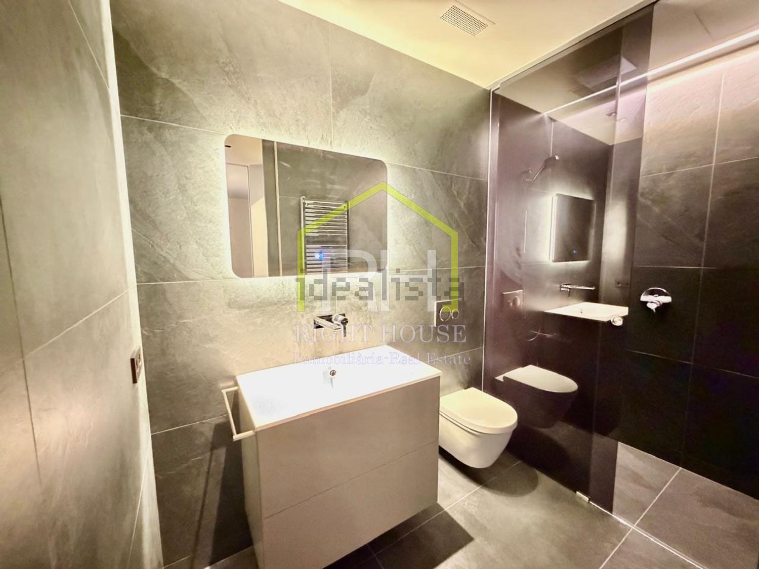 2-bedroom flat for sale in Centro, Andorra la Vella · 51 of 60