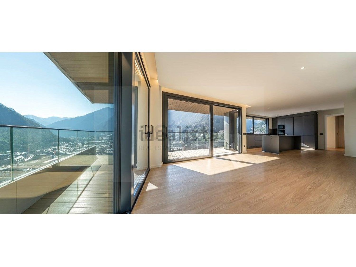 4-bedroom penthouse for sale in Andorra la Vella · 4 of 14