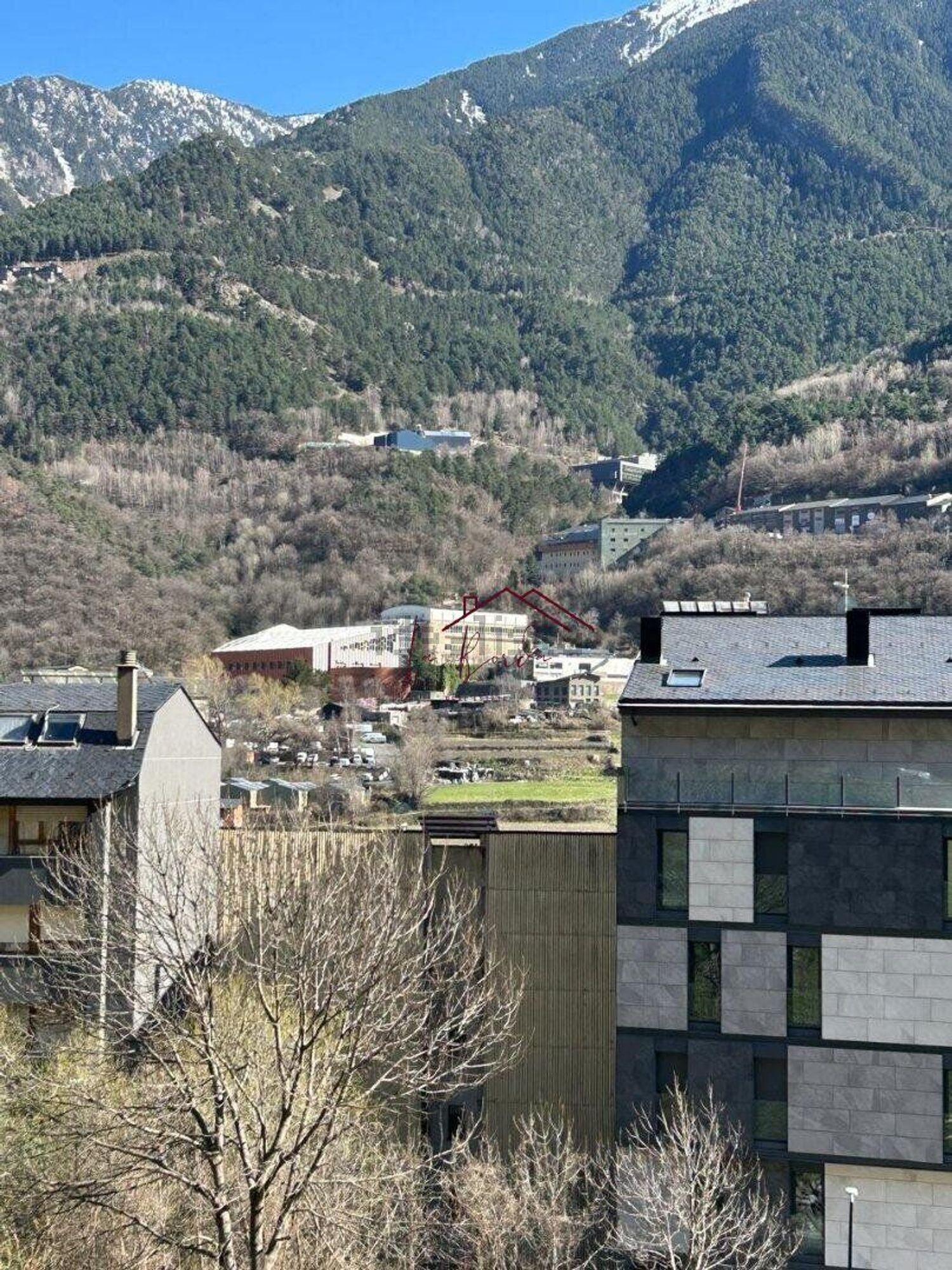 2-bedroom penthouse for sale in Andorra la Vella · 2 of 10