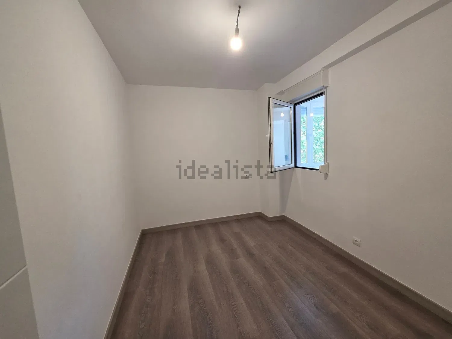 Imagen 35 inmueble 112,142,178