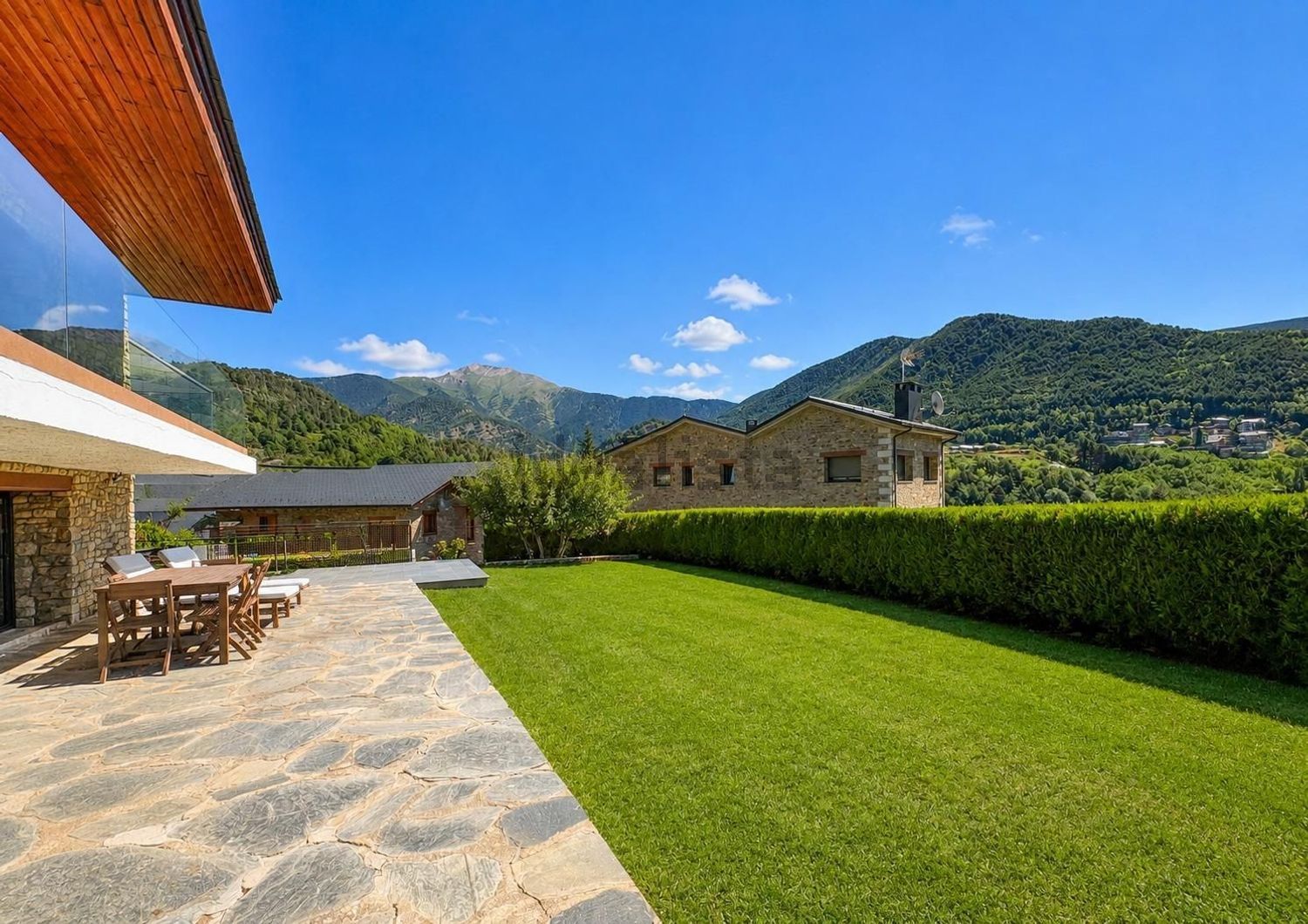 4-bedroom chalet for sale in La Massana · 3 of 42