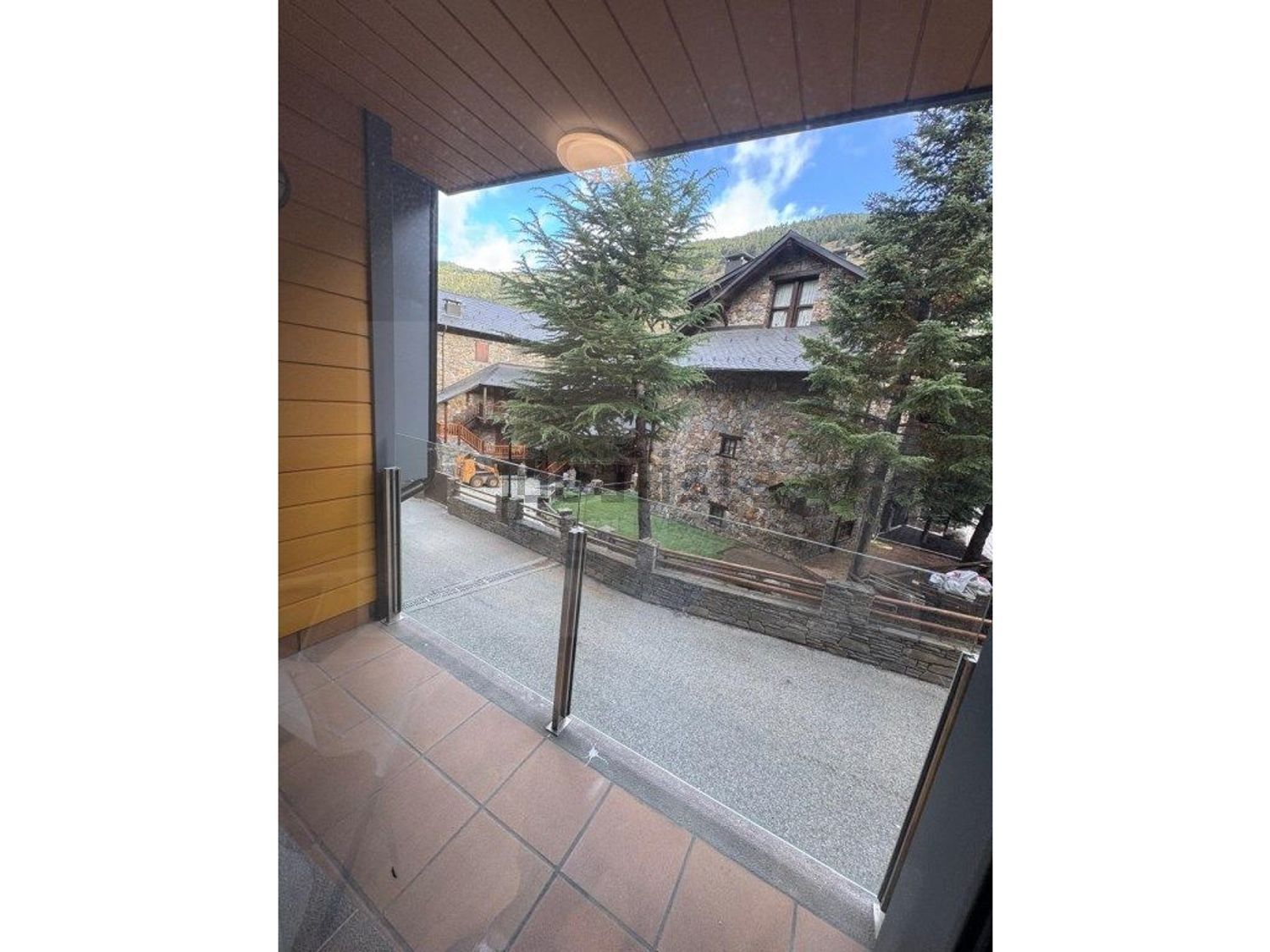 3-bedroom flat seasonal rent in El Tarter, Canillo · 1 of 9