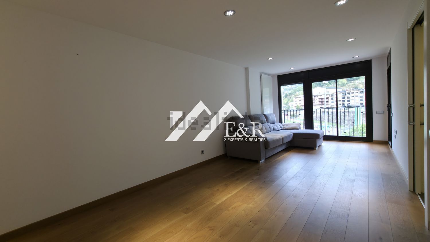 2-bedroom flat for rent in Vila, Encamp · 2 of 32