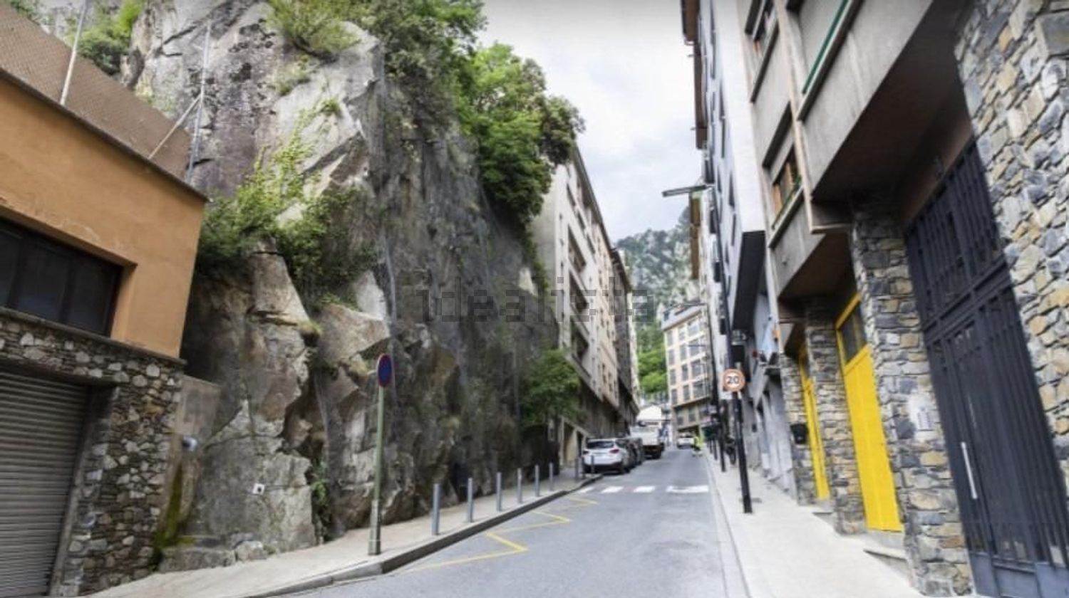 2-bedroom flat for sale in Andorra la Vella · 39 of 51