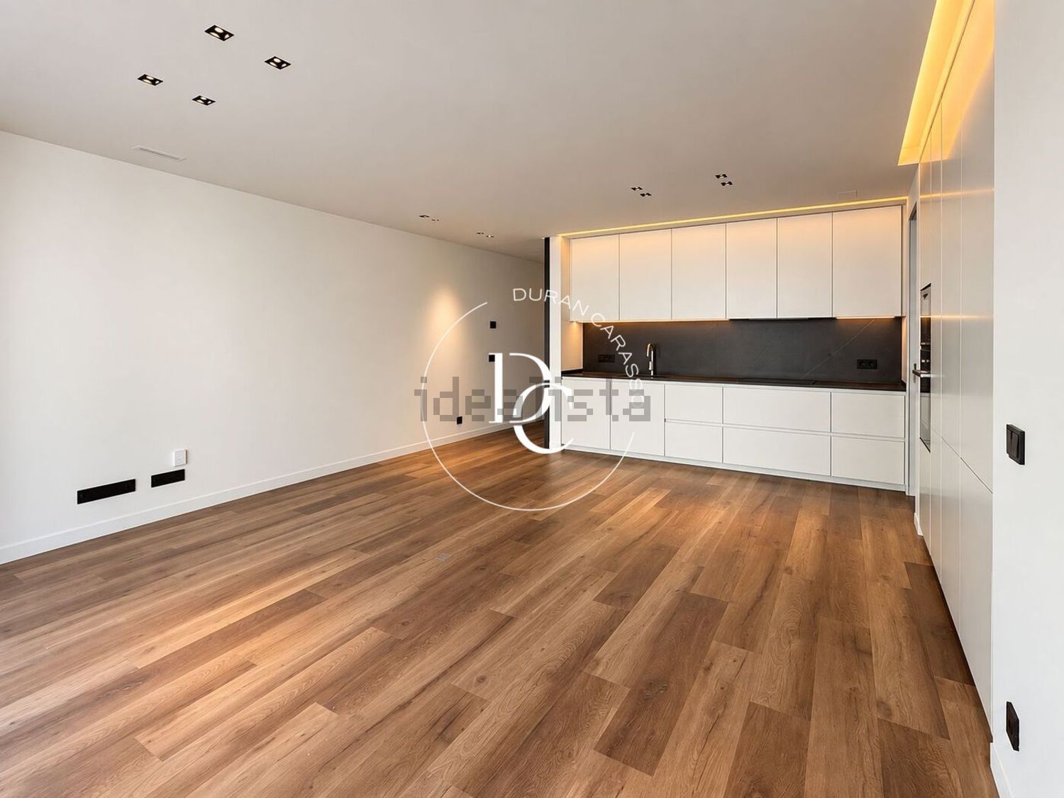 Pis de 3 habitacions en venda a Andorra la Vella · 8 de 60