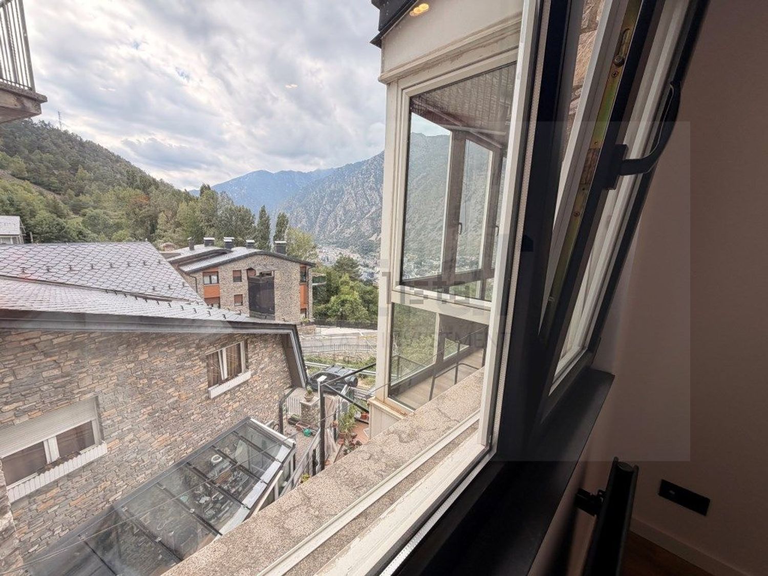 3-bedroom duplex for rent in Escaldes-Engordany · 45 of 60