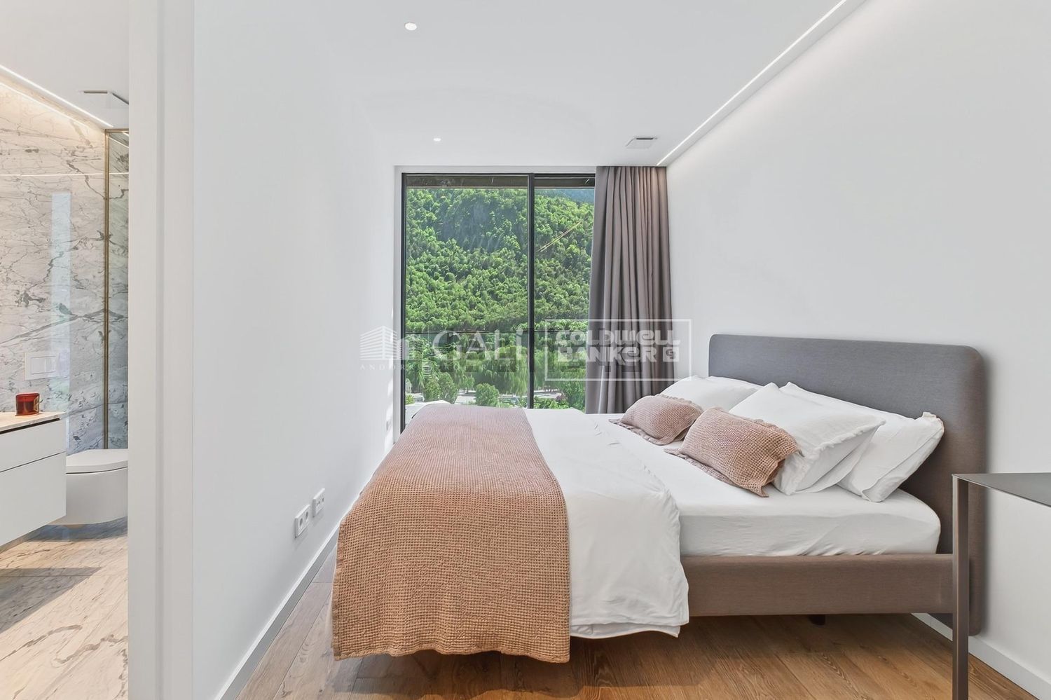5-bedroom duplex for rent in Andorra la Vella · 53 of 59
