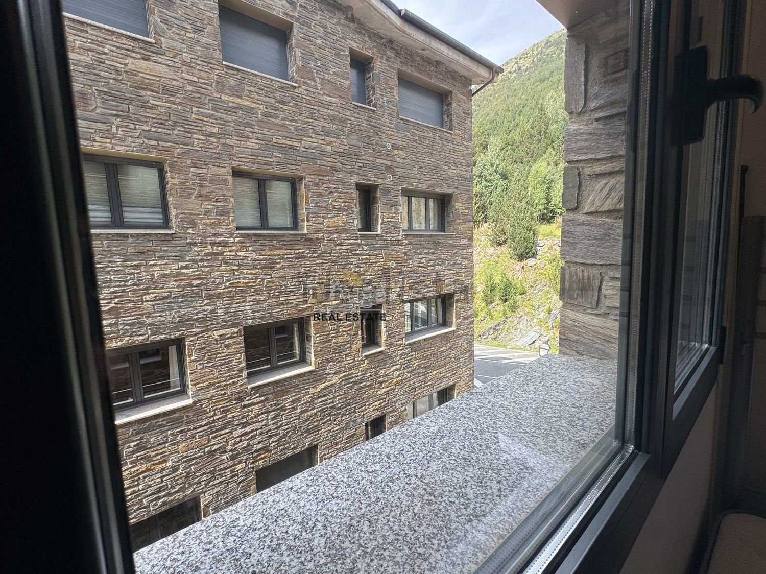 2-bedroom flat for sale in El Tarter, Canillo · 17 of 60