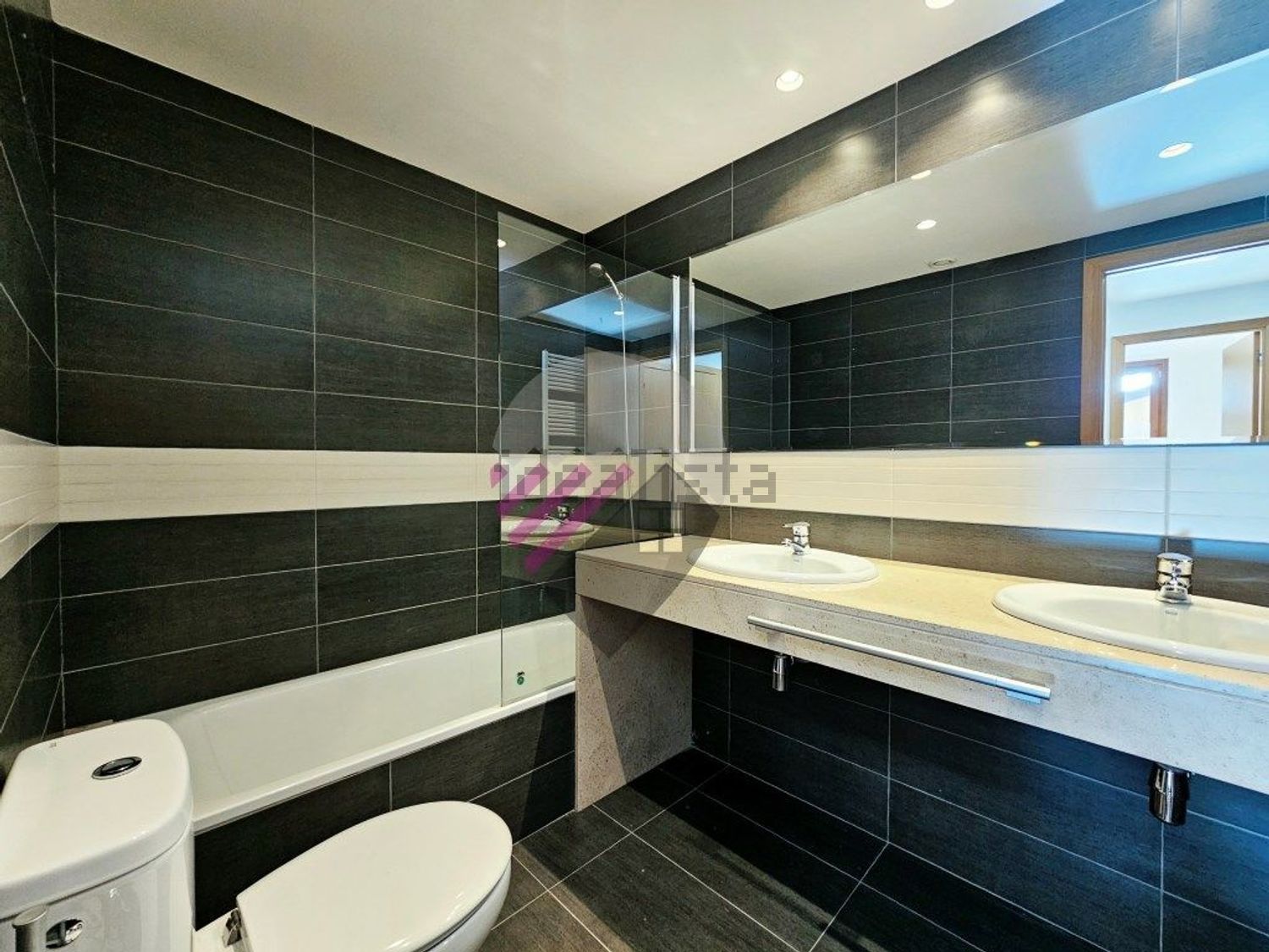 2-bedroom flat for sale in El Tarter, Canillo · 16 of 60
