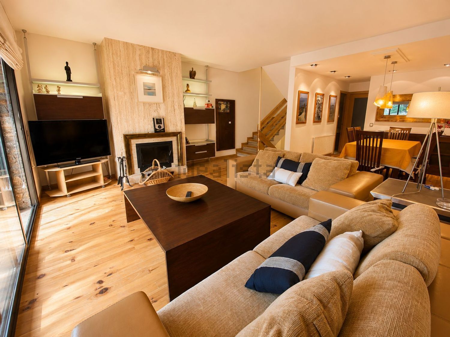 5-bedroom townhouse for rent in El Tarter, Canillo · 3 of 23