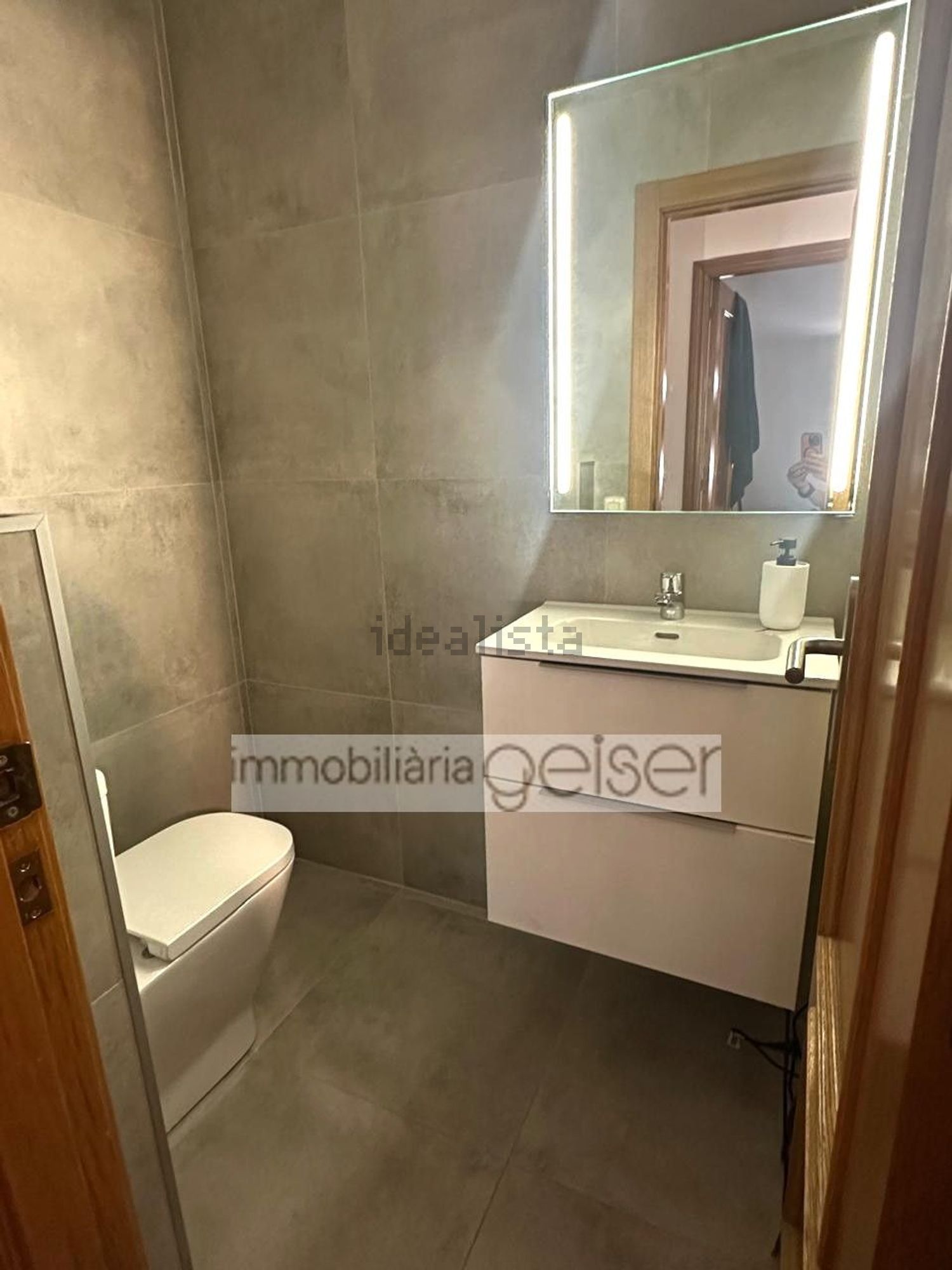 2-bedroom penthouse for rent in La Massana · 60 of 60