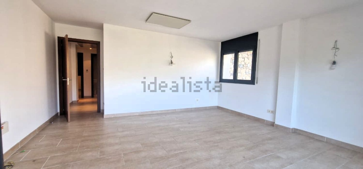 3-bedroom flat for sale in Aixirivall, Sant Julià de Lòria · 2 of 60
