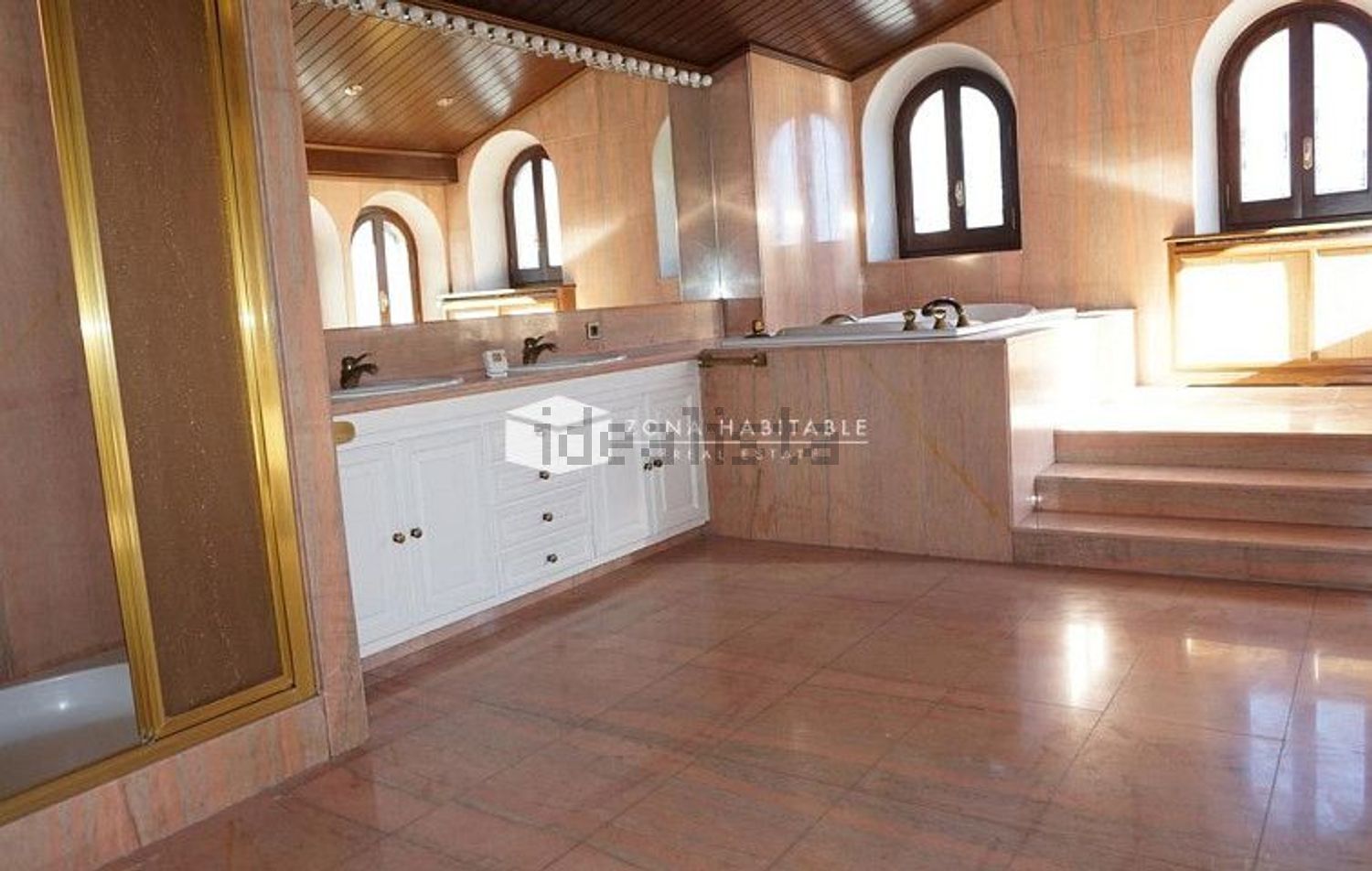 4-bedroom chalet for rent in Andorra la Vella · 48 of 59