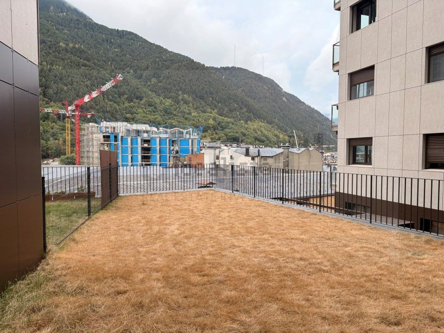 3-bedroom flat for sale in Encamp · 4 of 14