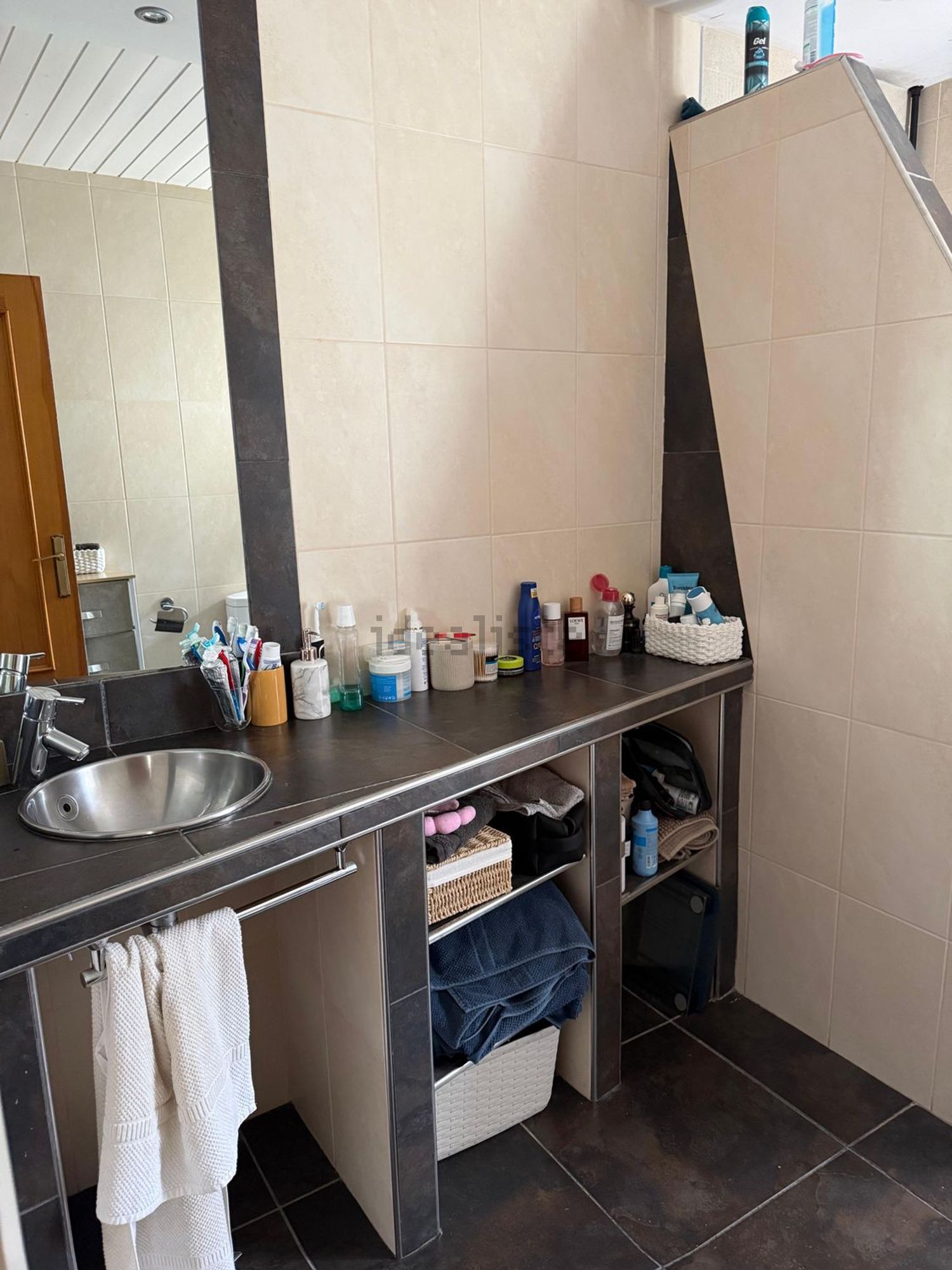 3-bedroom room in shared flat for rent in Encamp · 9 of 16