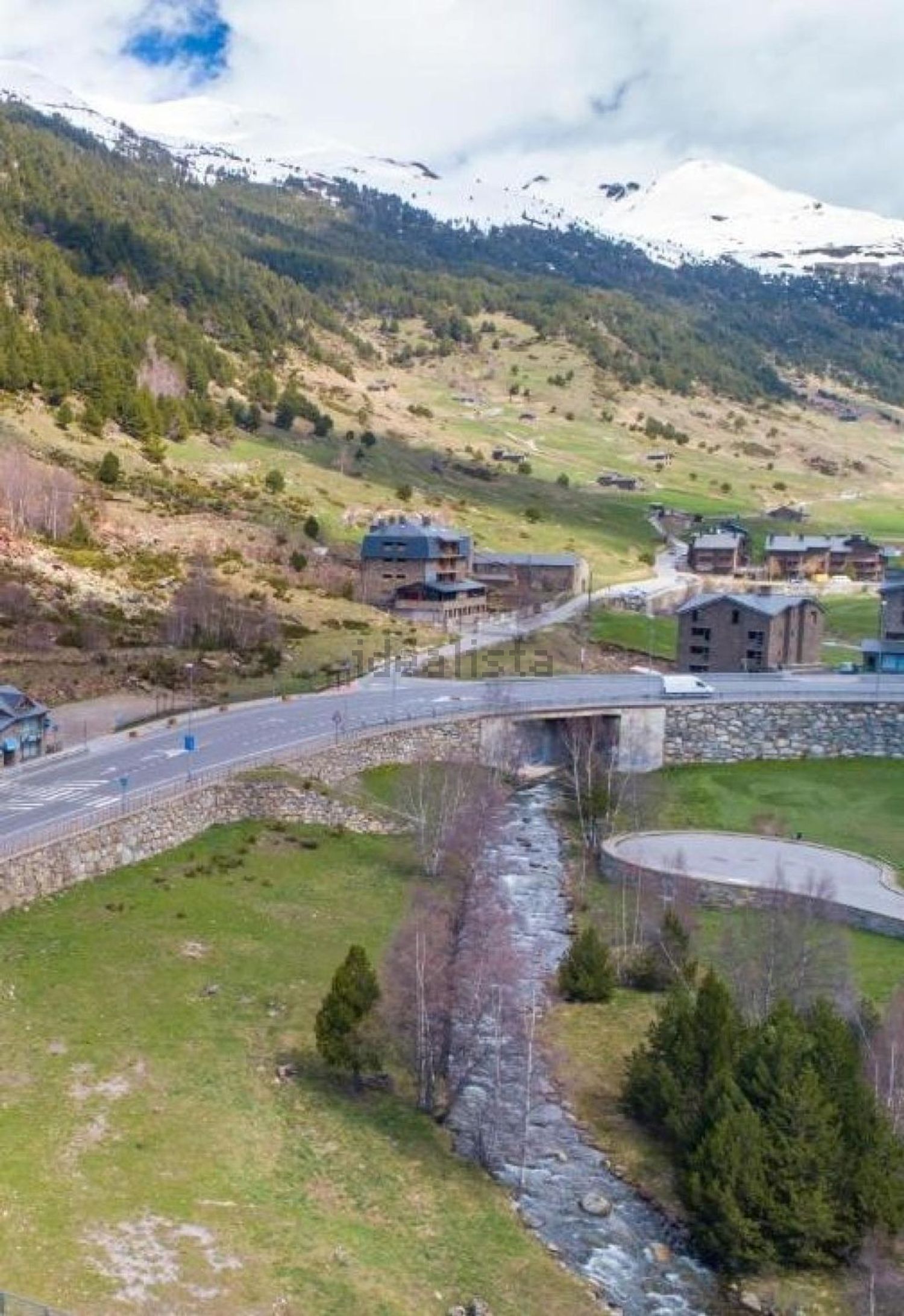 3-bedroom chalet for sale in El Tarter, Canillo · 17 of 23