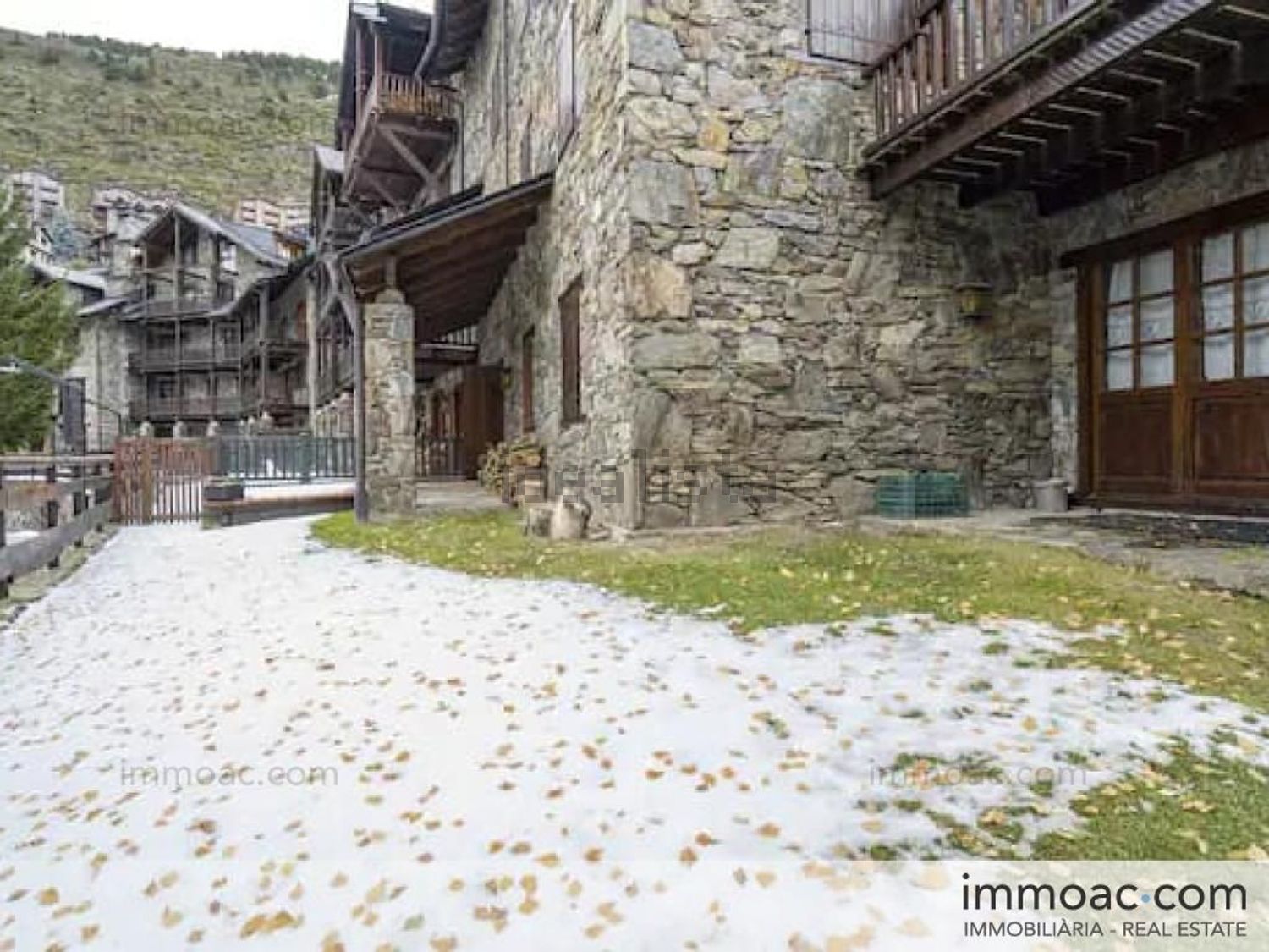4-bedroom townhouse for sale in El Tarter, Canillo · 17 of 26