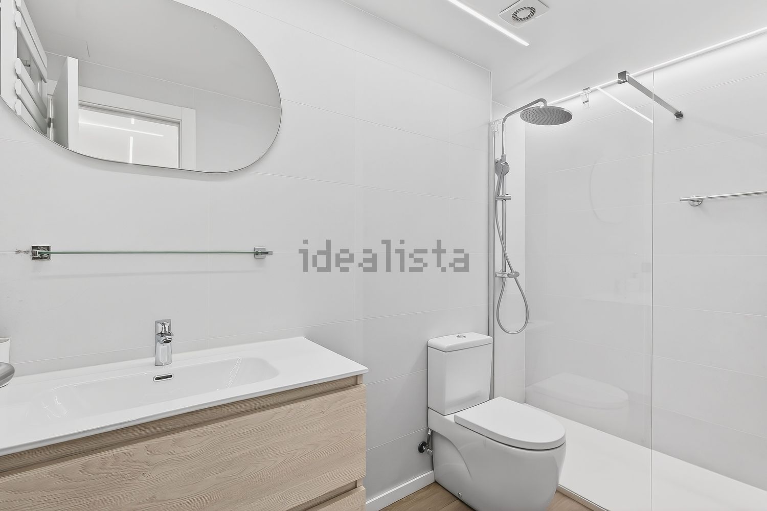 6-bedroom room in shared flat for rent in Andorra la Vella · 4 of 8