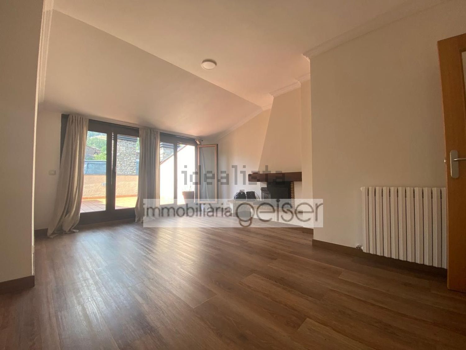 2-bedroom penthouse for rent in La Massana · 47 of 60