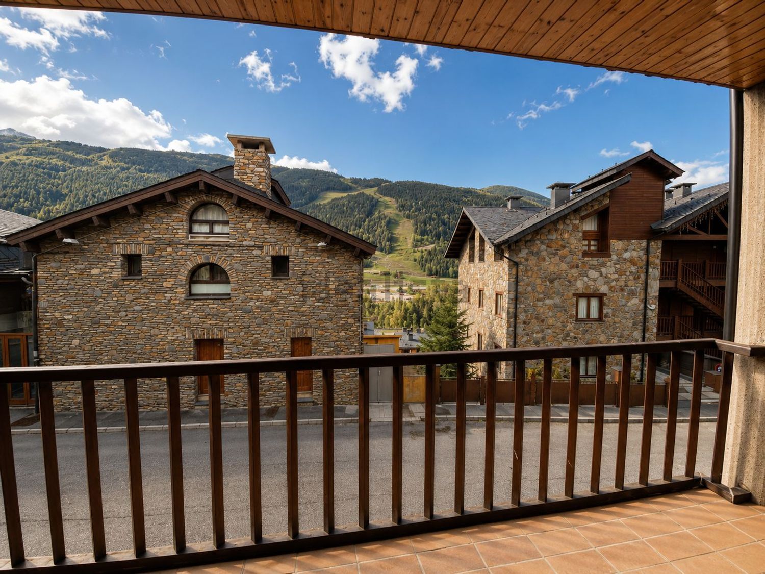 5-bedroom townhouse for rent in El Tarter, Canillo · 4 of 23