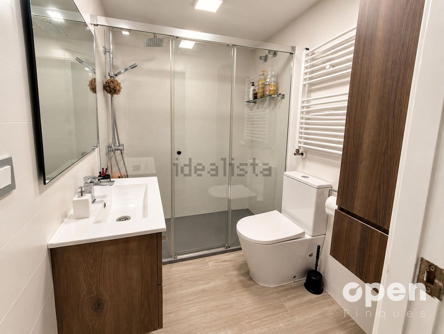 Piso en venta en Avenida de Josep Tarradellas