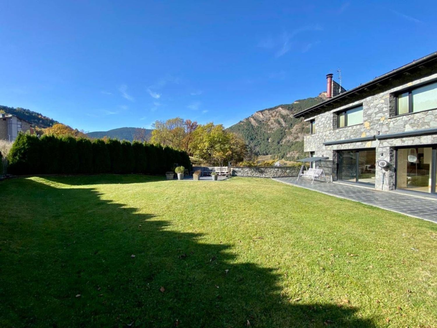 5-bedroom chalet for sale in Ordino · 2 of 60