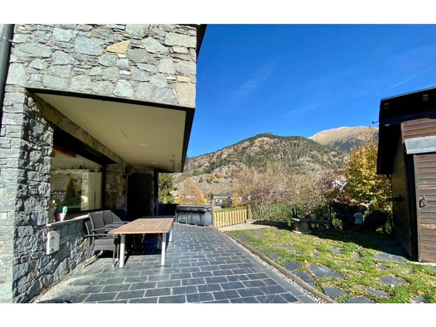 5-bedroom chalet for sale in Ordino · 8 of 60