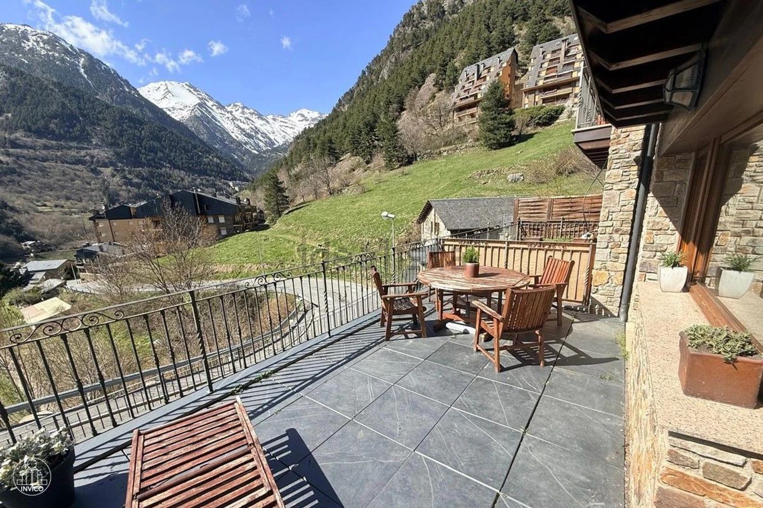 Casa adossada de 3 habitacions en venda a Arinsal, La Massana · 6 de 20
