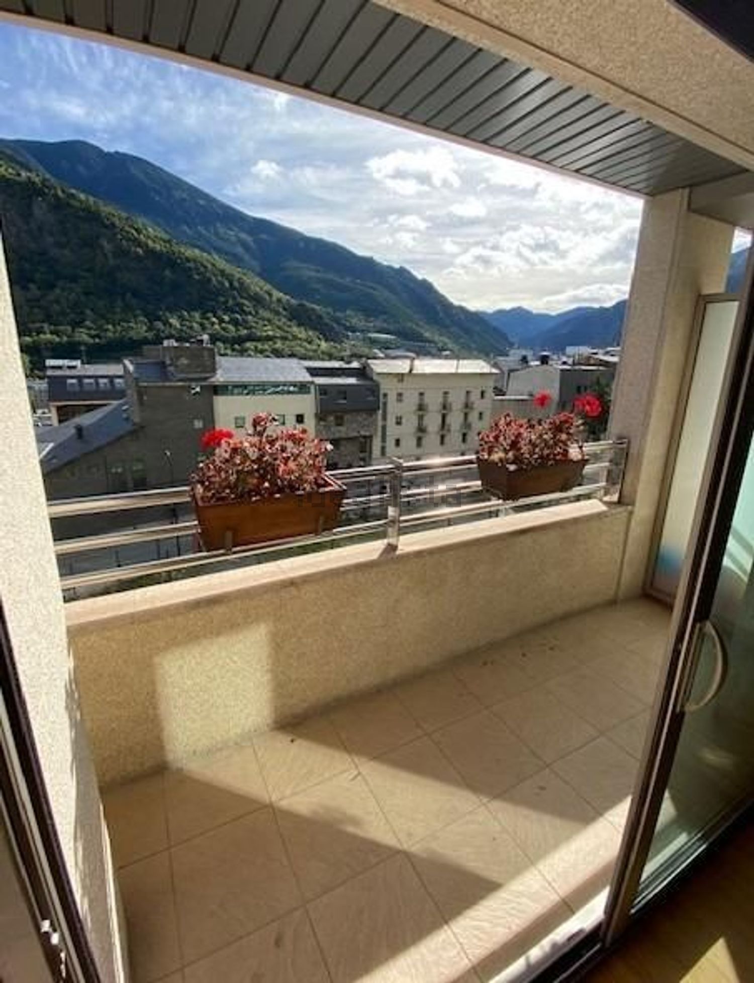 Pis de 4 habitacions en venda a Andorra la Vella · 54 de 60