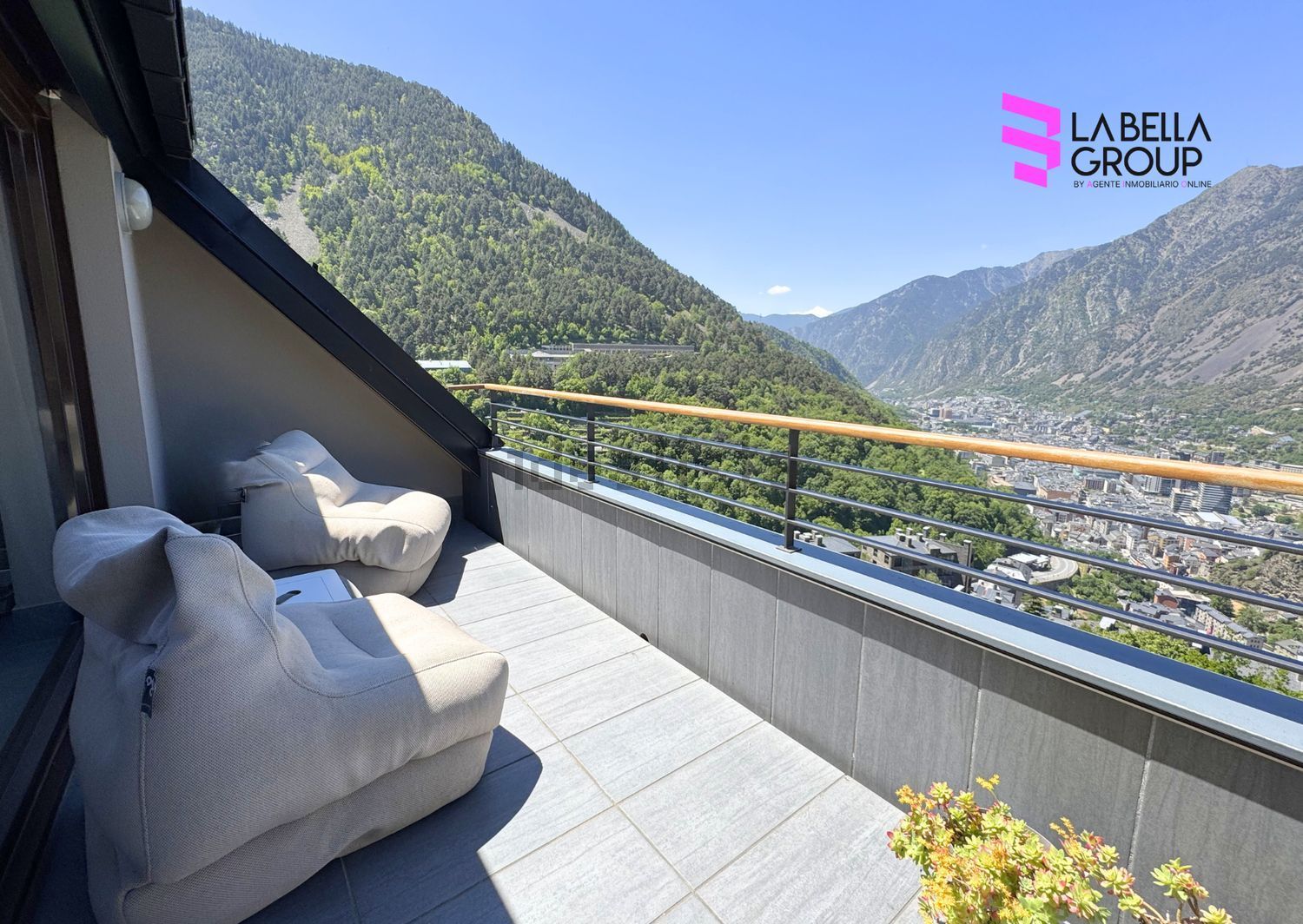 4-bedroom penthouse for sale in Escaldes-Engordany · 4 of 49