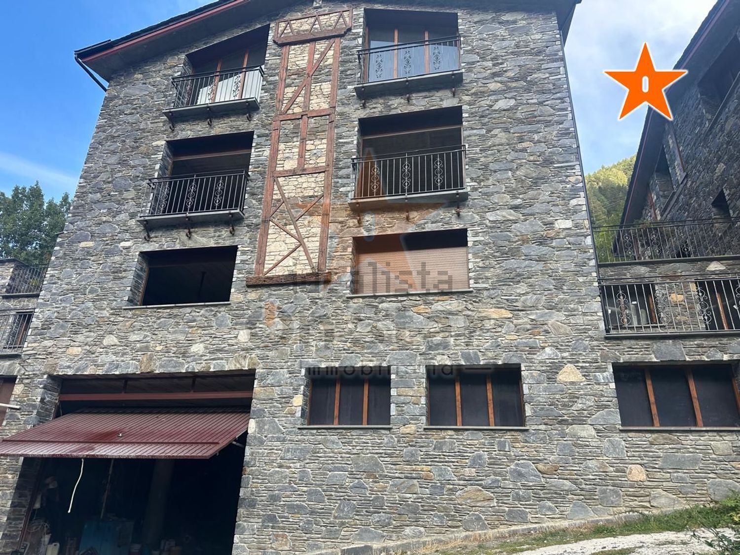 6-bedroom chalet for sale in El Forn, Canillo · 5 of 42