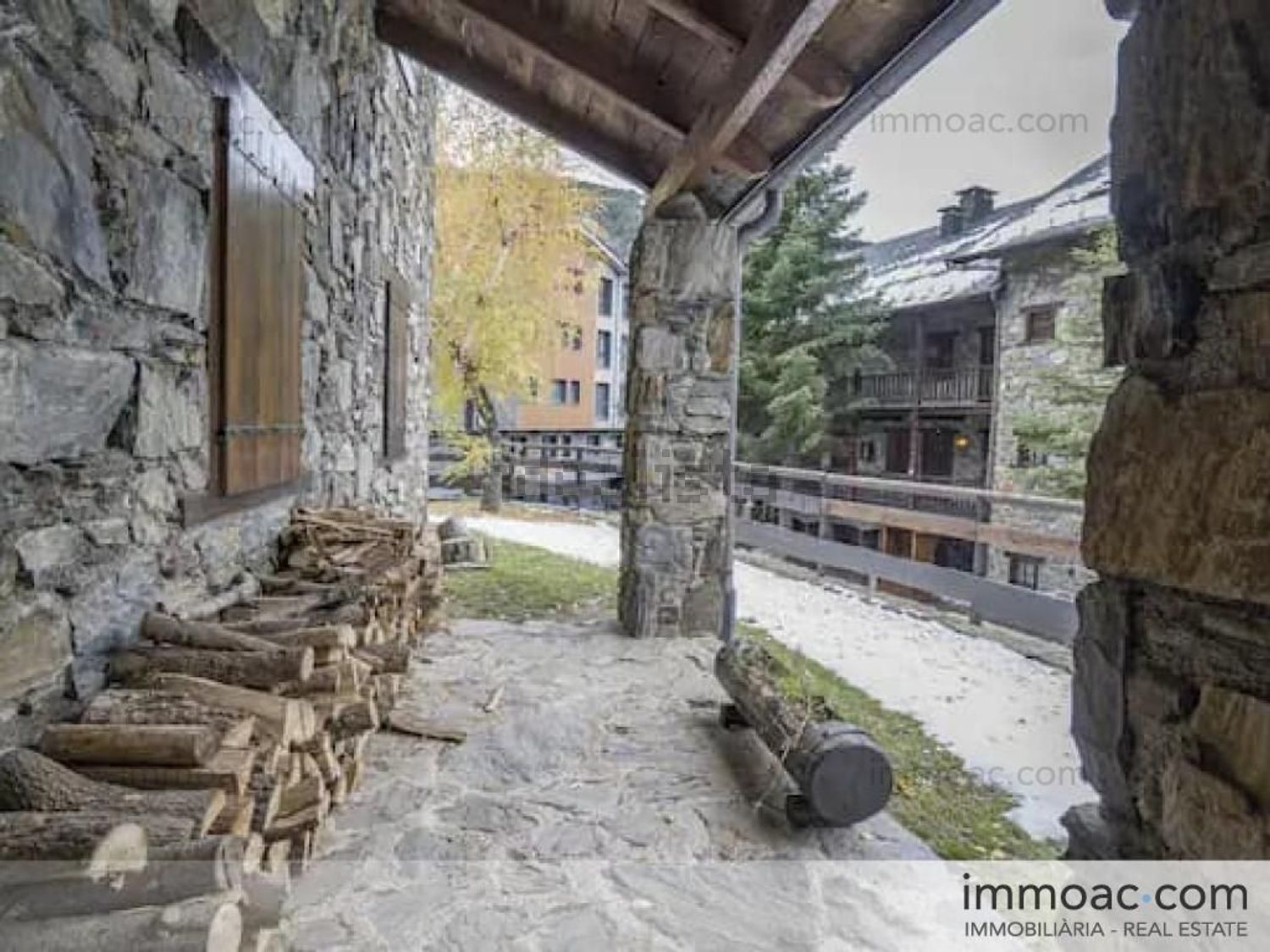 4-bedroom townhouse for sale in El Tarter, Canillo · 15 of 26