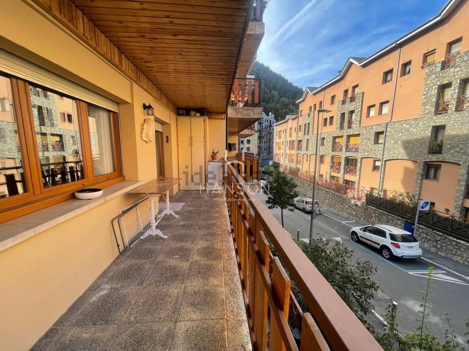 Pis de 3 habitacions en venda a Encamp · 57 de 60