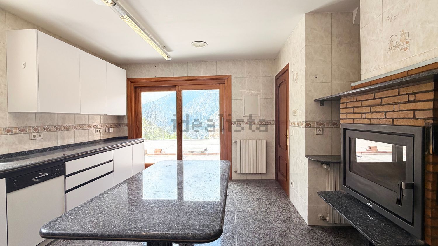 5-bedroom chalet for rent in Escaldes-Engordany · 34 of 60