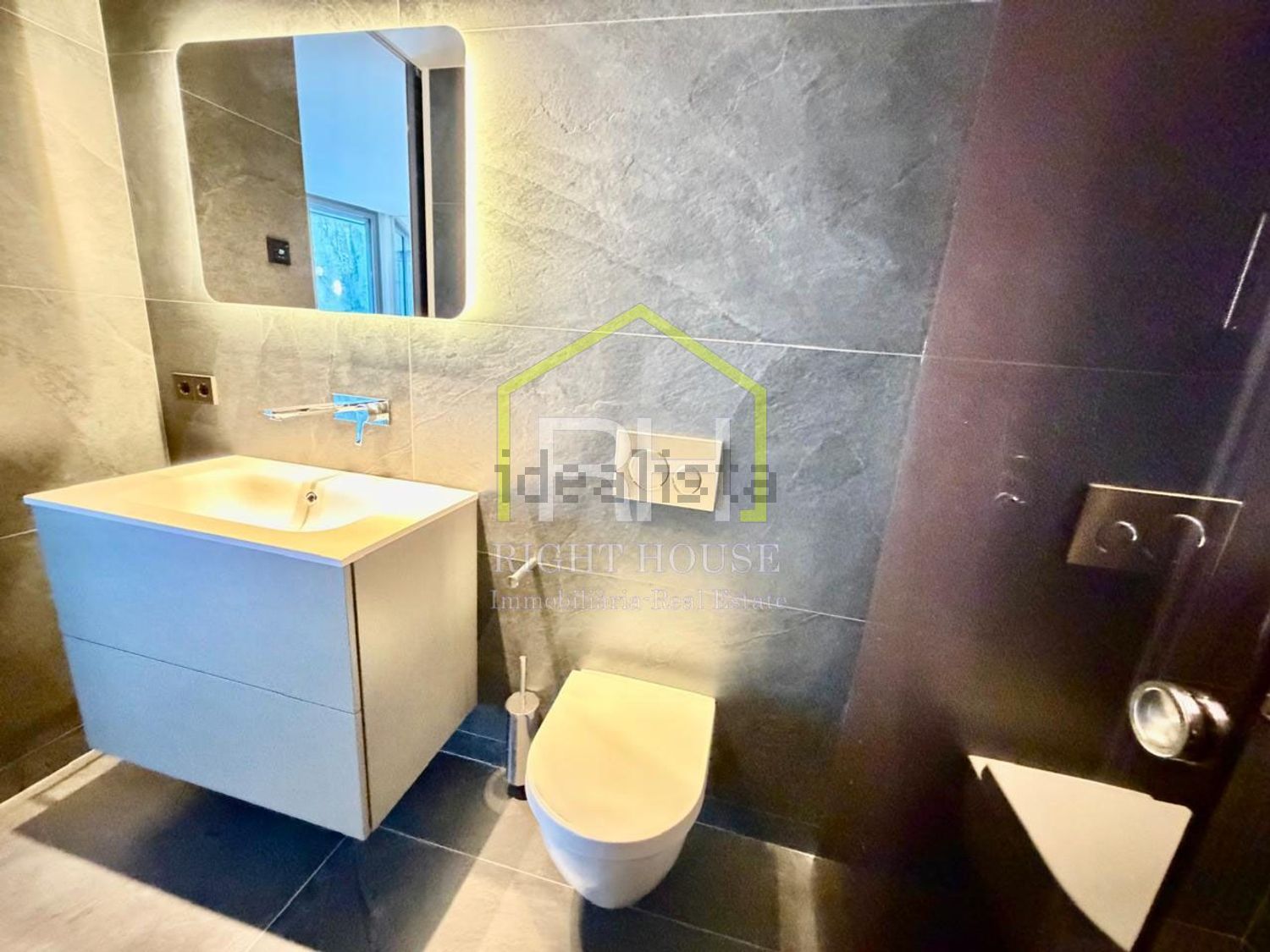 2-bedroom flat for sale in Centro, Andorra la Vella · 41 of 60