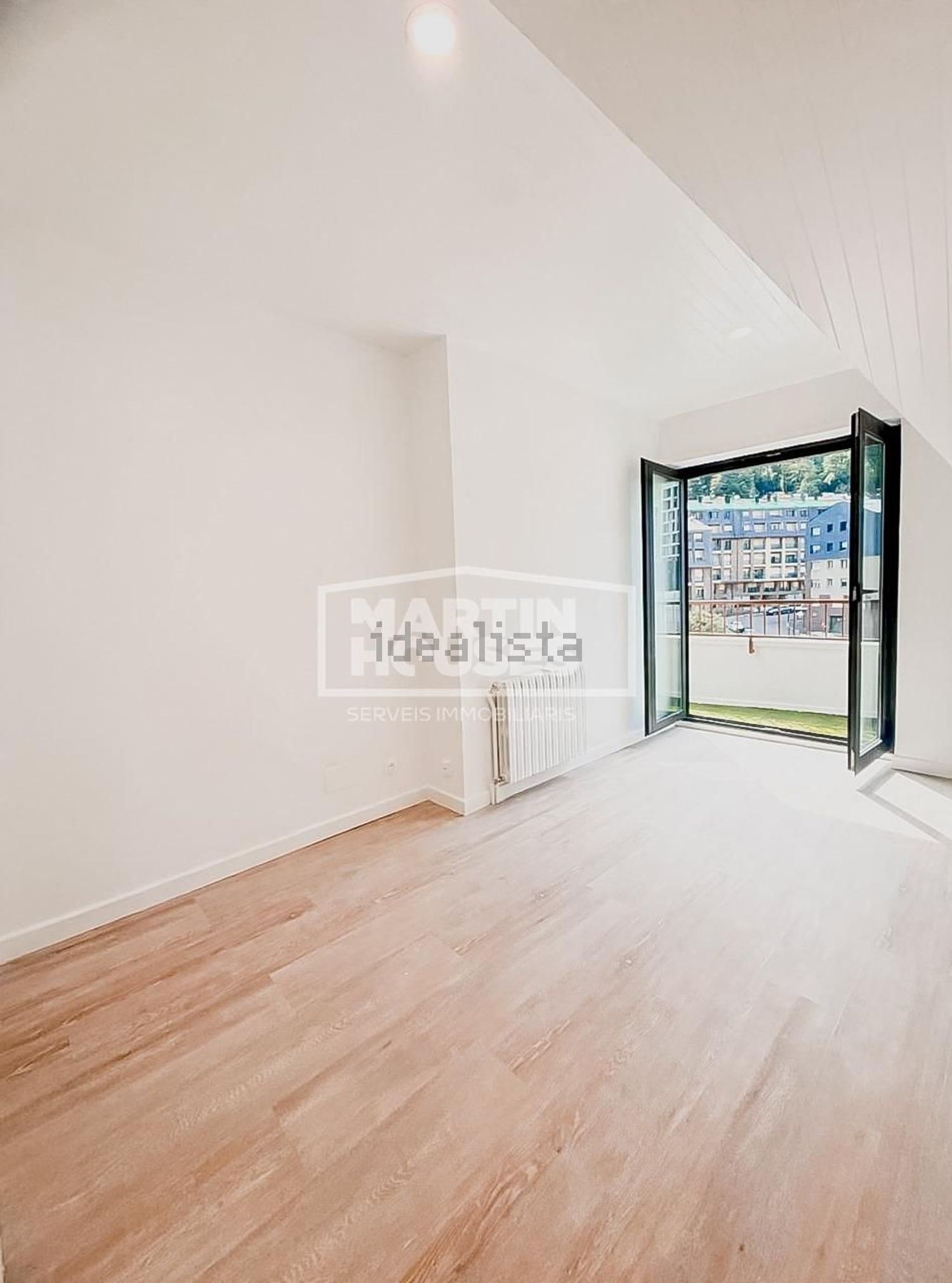 3-bedroom flat for sale in Andorra la Vella · 10 of 32
