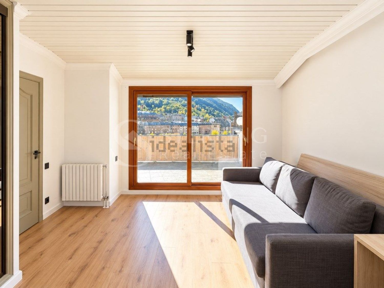3-bedroom penthouse for rent in Encamp · 39 of 53
