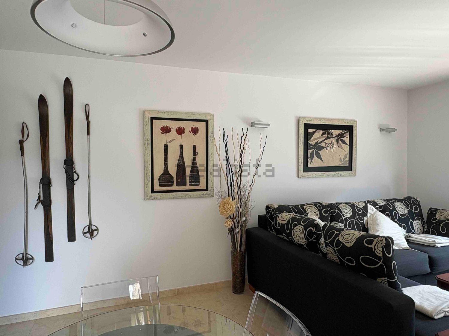 2-bedroom flat for sale in El Tarter, Canillo · 2 of 17