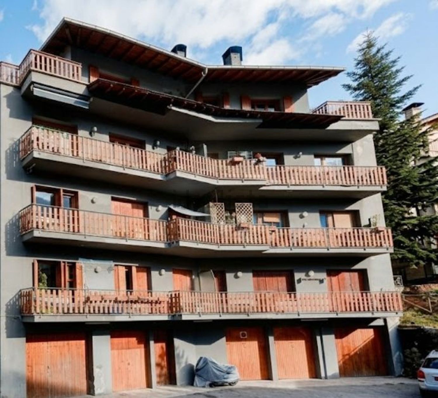 2-bedroom flat for sale in Encamp · 6 of 11