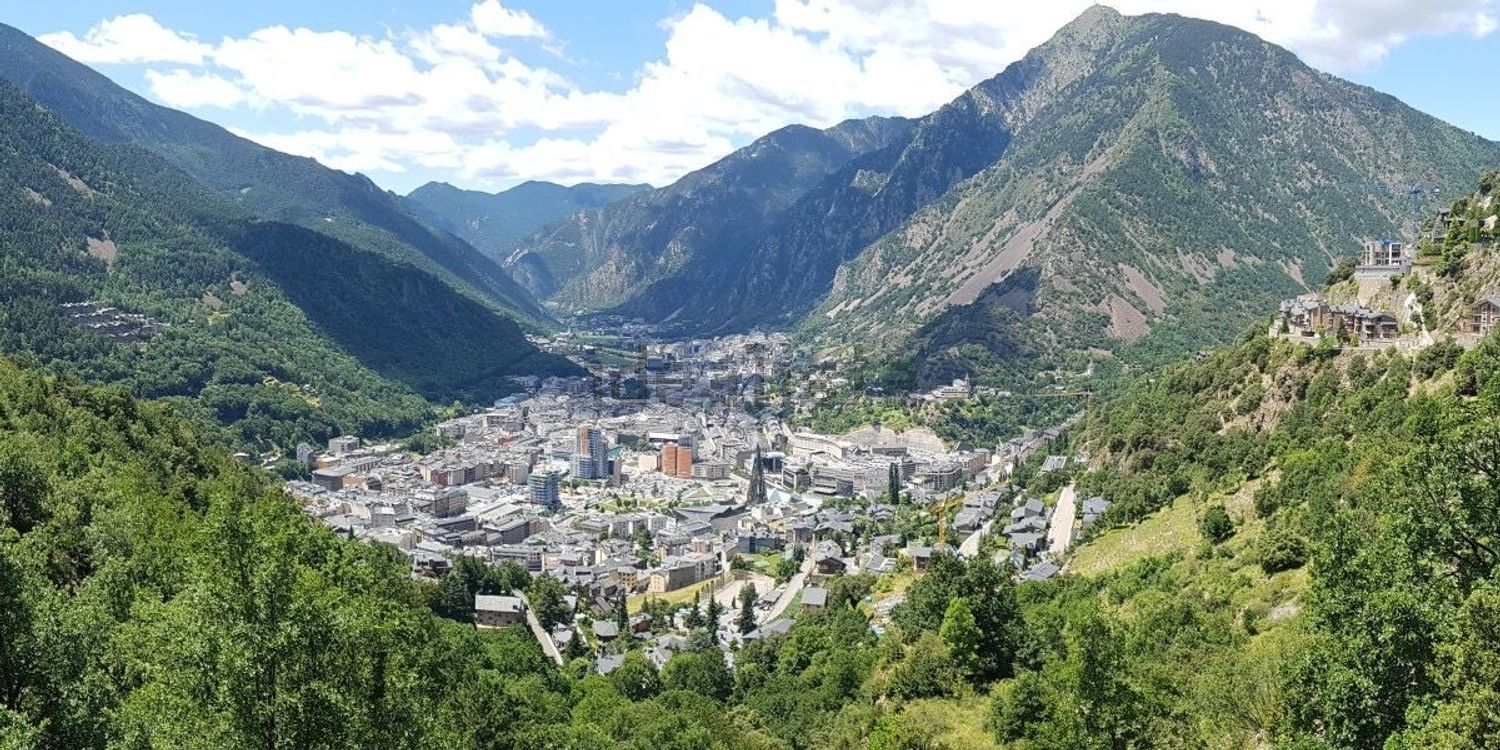 Piso de 4 habitaciones en venta en Santa Coloma, Andorra la Vella · 23 de 31