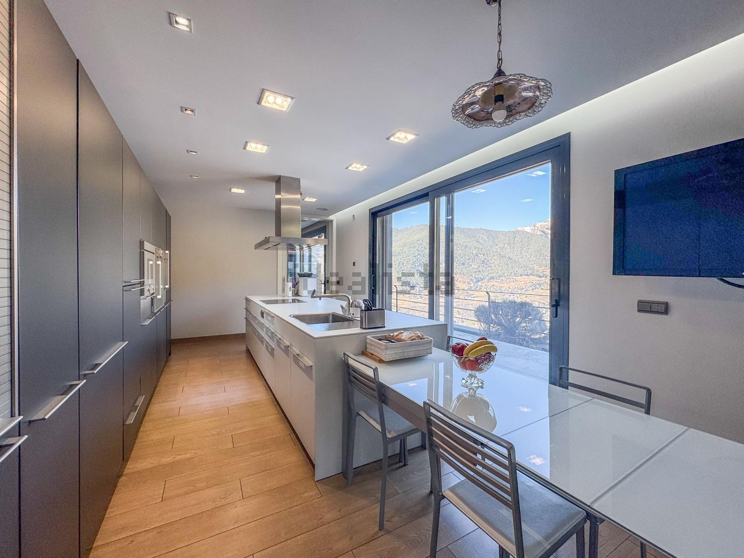 4-bedroom chalet for sale in Anyós, La Massana · 5 of 60