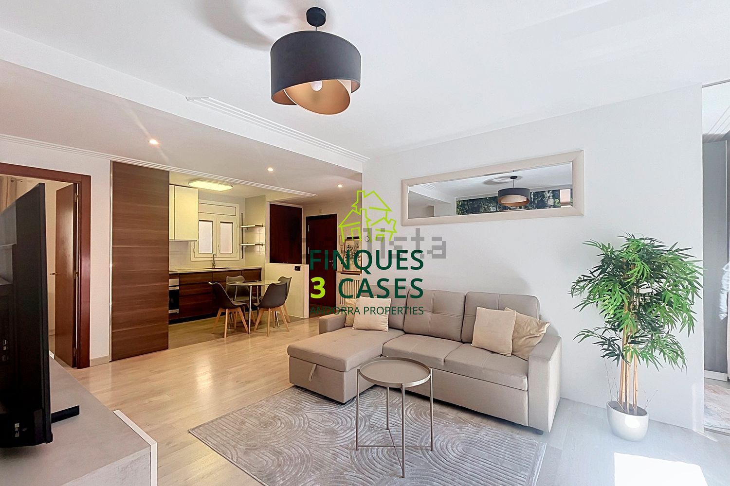 Piso de 3 habitaciones en venta en Arinsal, La Massana · 4 de 32