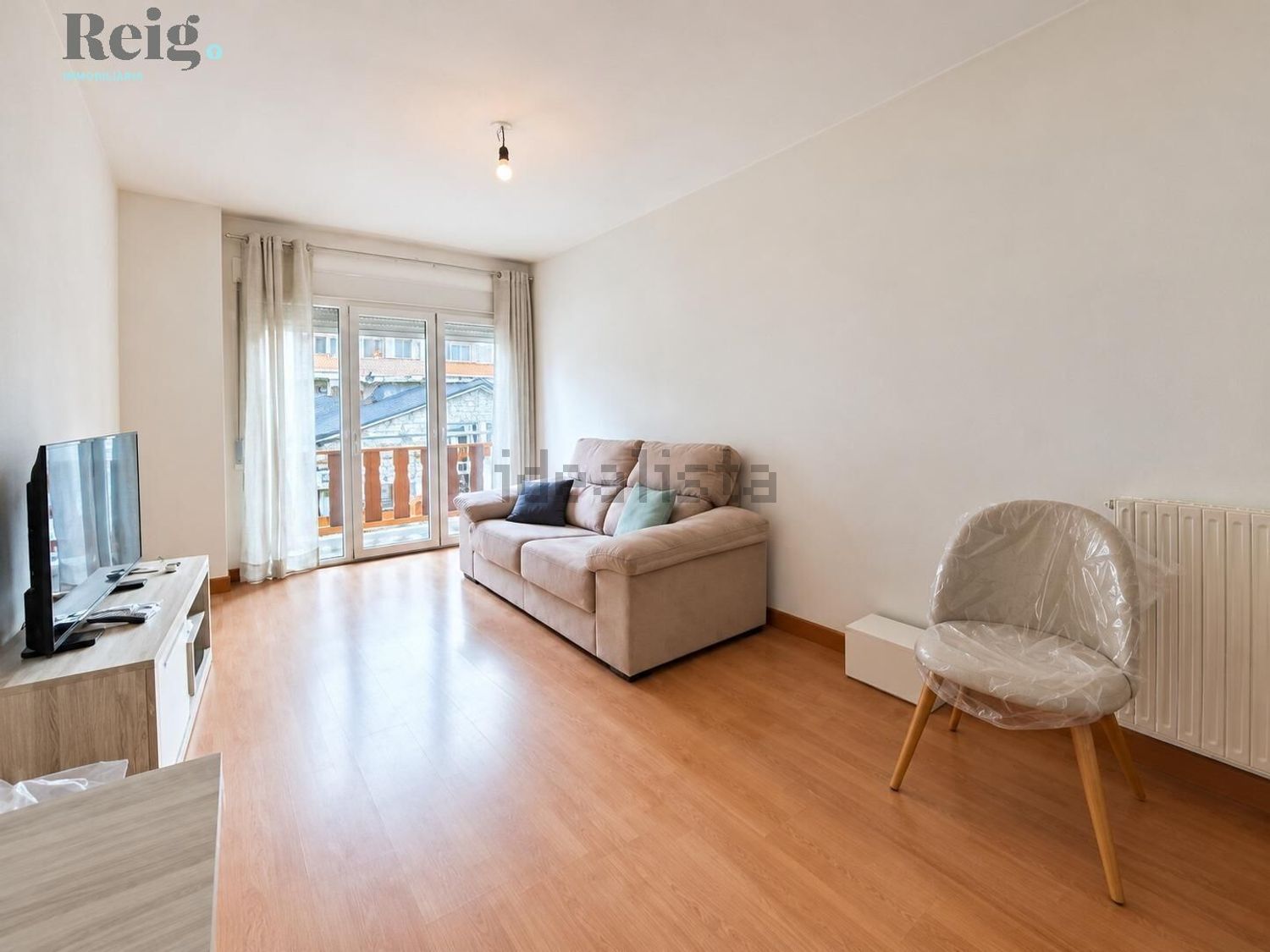 2-bedroom flat seasonal rent in La Massana · 2 of 11