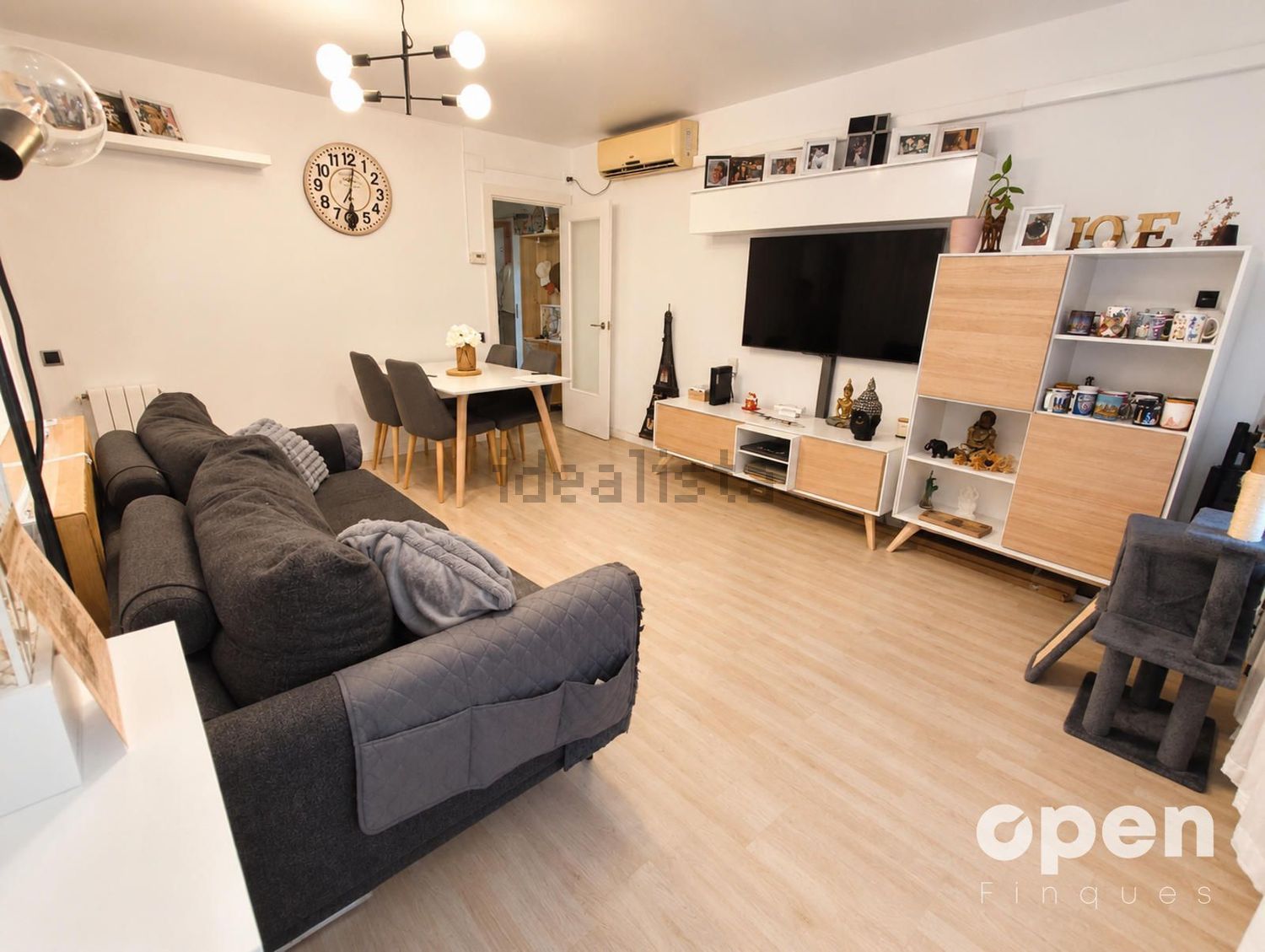 Piso en venta en Avenida de Josep Tarradellas