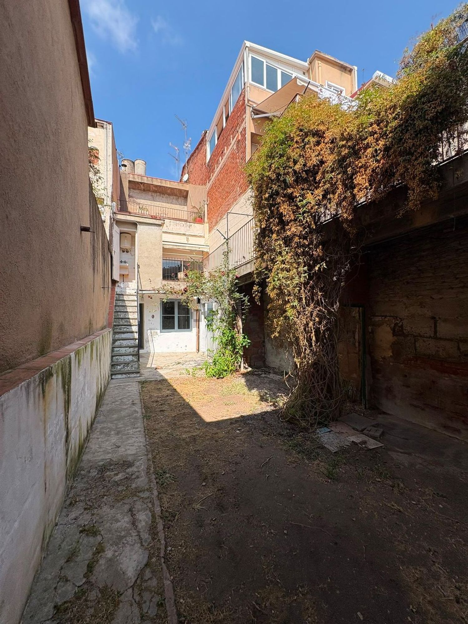Chalet adosado en venta en Calle de Pi i Margall