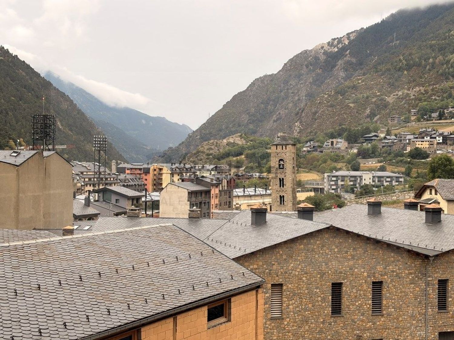3-bedroom flat for sale in Encamp · 5 of 14